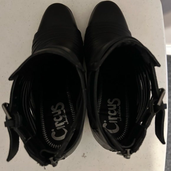 Circus Heeled Booties - EUC - Picture 4 of 5